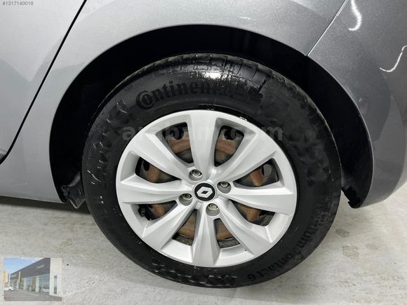 HEDEF RENAULT'DAN 0,99 KREDİ 2022 CLİO JOY XTRONİC %20