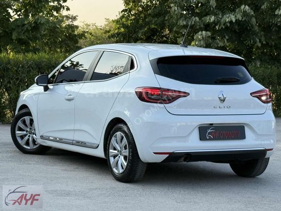 2022 MODEL CLİO 1.0 OTOMATİK 40 BİN KM TESLA EKRANLI