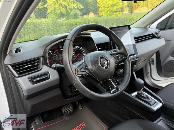 2022 MODEL CLİO 1.0 OTOMATİK 40 BİN KM TESLA EKRANLI