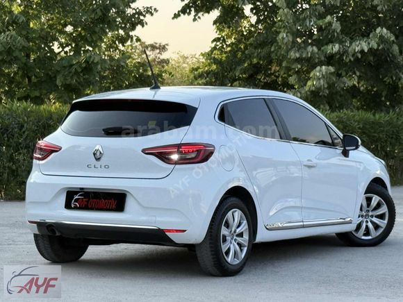 2022 MODEL CLİO 1.0 OTOMATİK 40 BİN KM TESLA EKRANLI