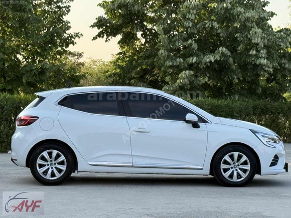 2022 MODEL CLİO 1.0 OTOMATİK 40 BİN KM TESLA EKRANLI