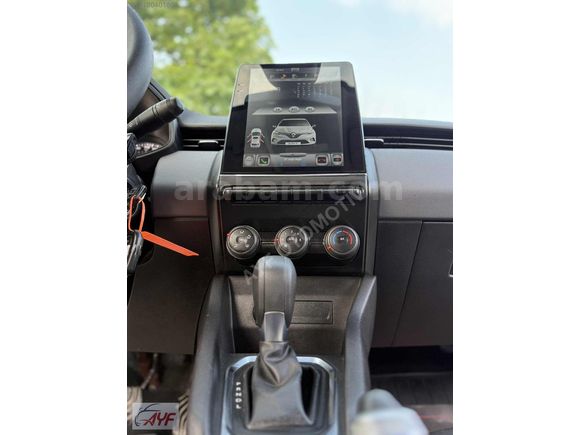 2022 MODEL CLİO 1.0 OTOMATİK 40 BİN KM TESLA EKRANLI