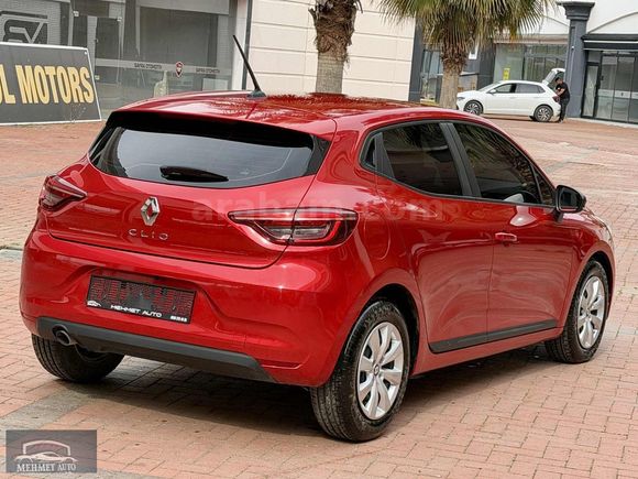 HATASIZ BOYASIZ 9 BİN KM TESLA EKRAN OTOMATİK CLİO