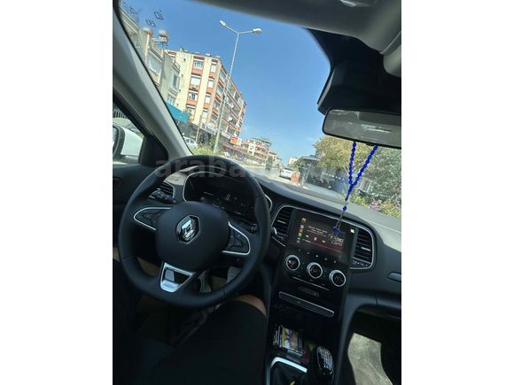 Sahibinden Renault Megane 1.3 tce  Touch 2025 Model 