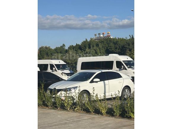 Sahibinden Renault Megane 1.3 tce  Touch 2025 Model 