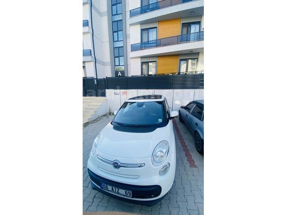 Sahibinden Cam Tavanlı Fiat 500 Ailesi 500L 1.3 Mjet Lounge 2015 Model 