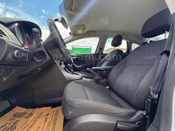 AUTO İFÖ'DEN 2017 ASTRA OTOMATİK HATASIZ DÜŞÜK KM