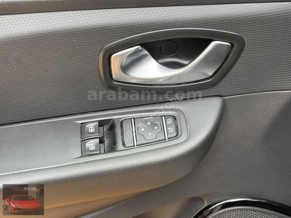 ESİLA MOTORS'DAN 2019 MODEL CLİO 1.5 DCI TOUCH 0.99 KREDİ ORANI