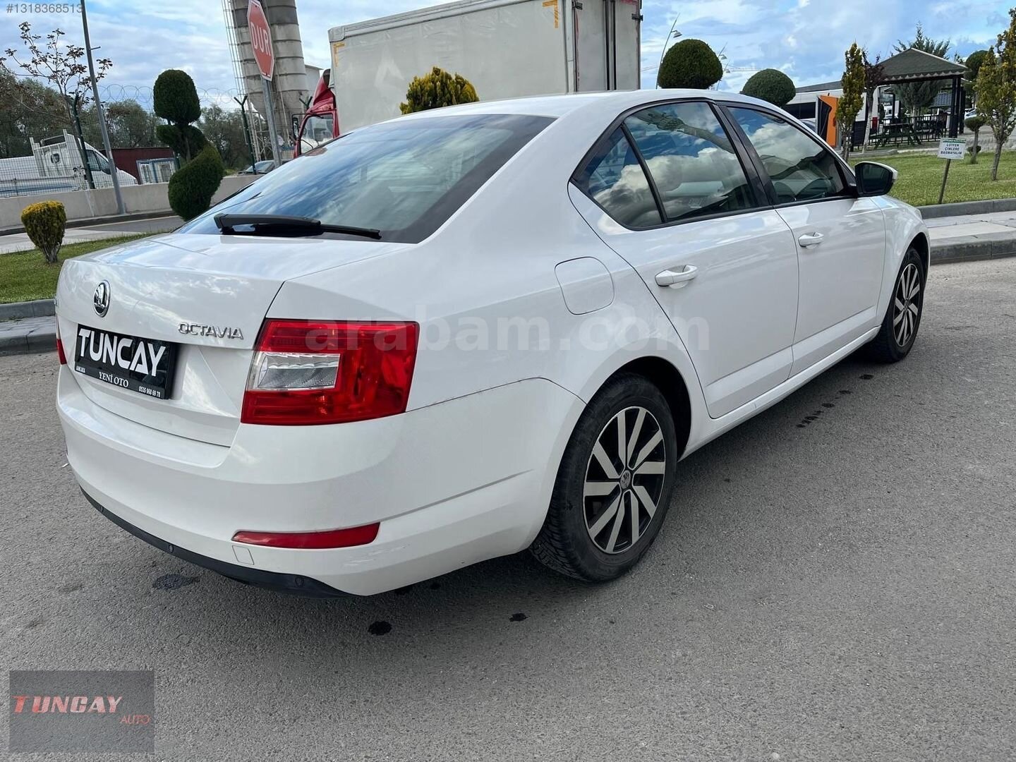 TUNCAY'DAN 2016 SKODA OCTAVİA 1.0 TSİ DEĞİŞENSİZ MANUEL 3