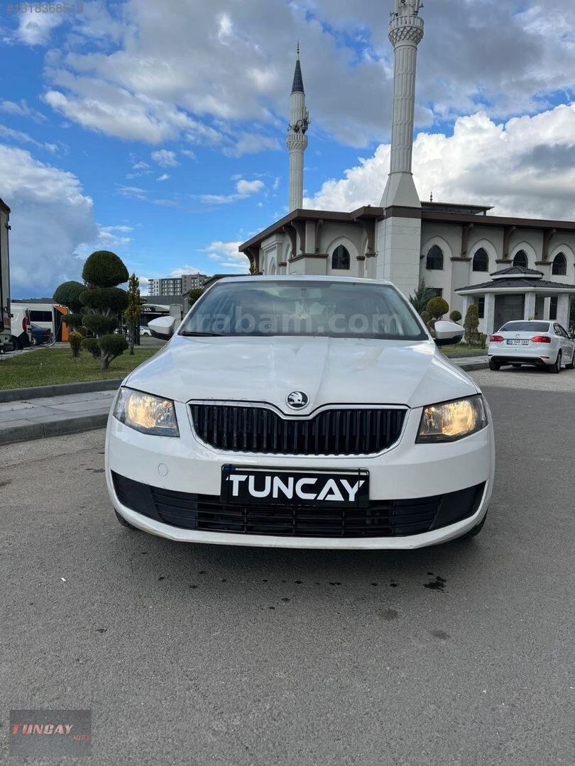 TUNCAY'DAN 2016 SKODA OCTAVİA 1.0 TSİ DEĞİŞENSİZ MANUEL 1