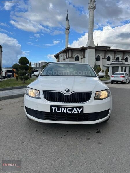 TUNCAY'DAN 2016 SKODA OCTAVİA 1.0 TSİ DEĞİŞENSİZ MANUEL