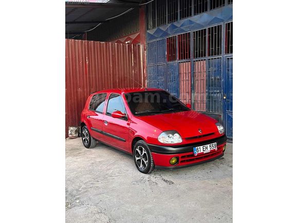 SAFKAN BENZİNLİ 1.4 16 WALF OTOMATİK CLİO 170 BİN KM