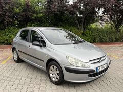 2004 MODEL TAM OTOMATİK VİTES 188.000 KM'DE PEUGEOT 307 XT PAKET