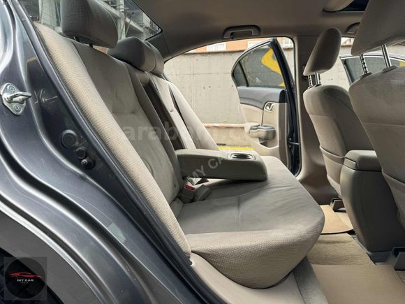 HATASIZ 2013 HONDA CIVIC ECO ELEGANCE DEĞİŞENSİZ PARÇA BOYALI