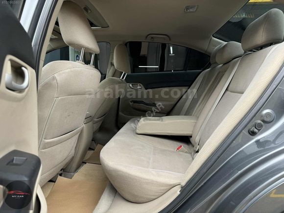 HATASIZ 2013 HONDA CIVIC ECO ELEGANCE DEĞİŞENSİZ PARÇA BOYALI