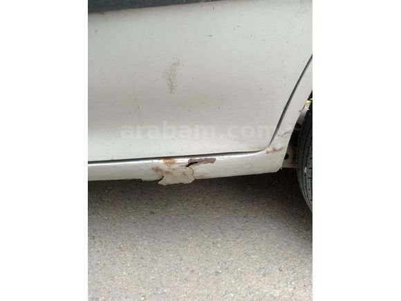 Sahibinden Kia Pride 1.3 DLX 2000 Model TAKAS OLUR, yeni muayeneli