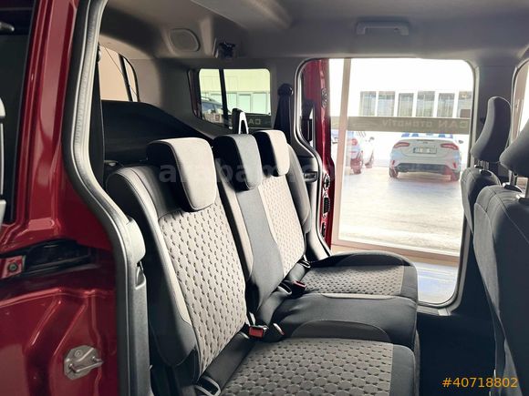 2024 FORD TOURNEO CORIER 1.5 ECOBLUE TİTANİUM