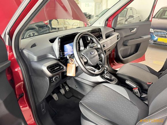 2024 FORD TOURNEO CORIER 1.5 ECOBLUE TİTANİUM