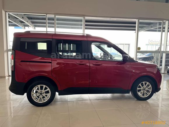 2024 FORD TOURNEO CORIER 1.5 ECOBLUE TİTANİUM