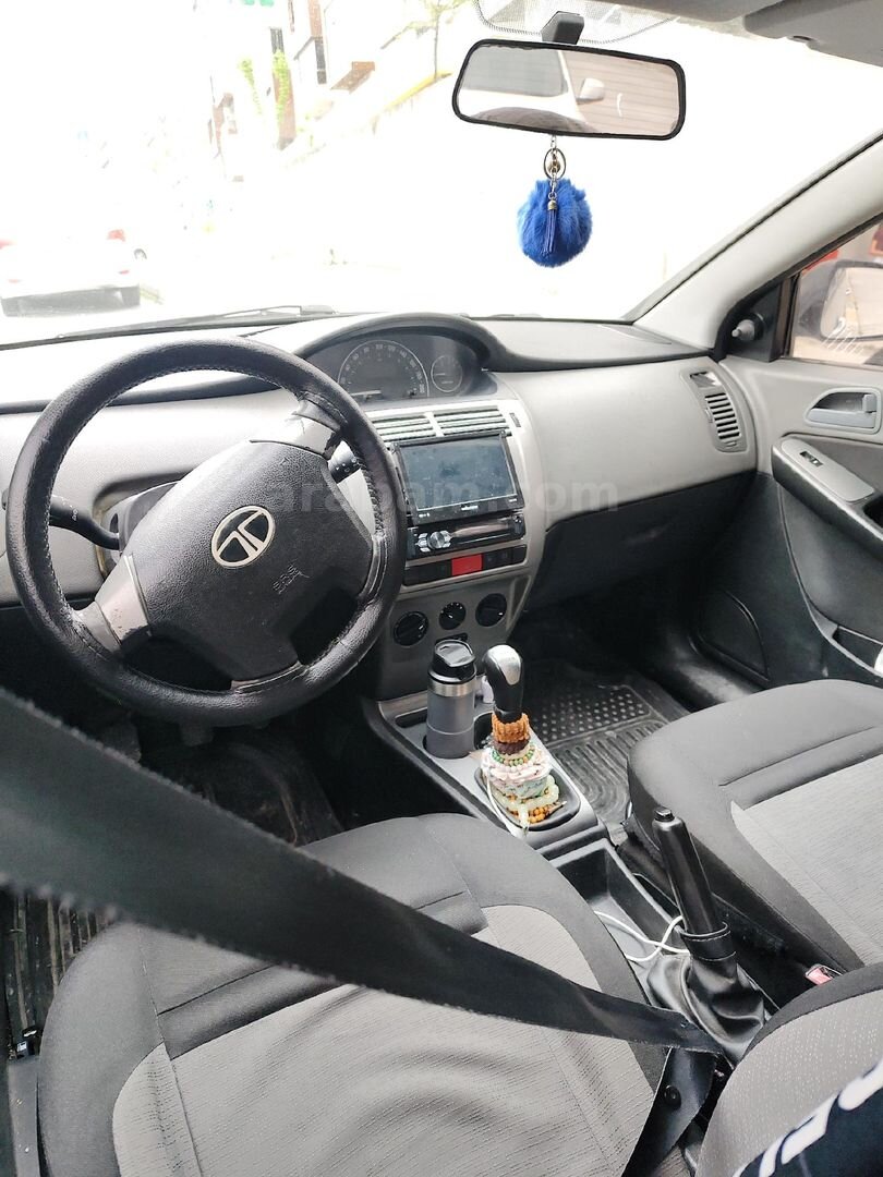Sahibinden Tata Vista 1.3 TDI Quadrojet Aura 2012 Model İstanbul 175.000 km Gri (Gümüş) 3