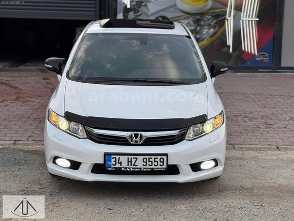 SUNROOFLU-2014 CİVİC-1.6 ECO ELEGANCE-OTOMATİK VİTES-BEYAZ