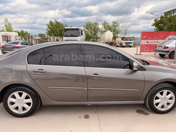 Sahibinden Renault Laguna 1.6 Expression 2010 Model
