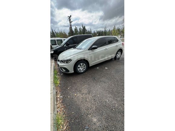 2023 temiz polo 35.400 km  