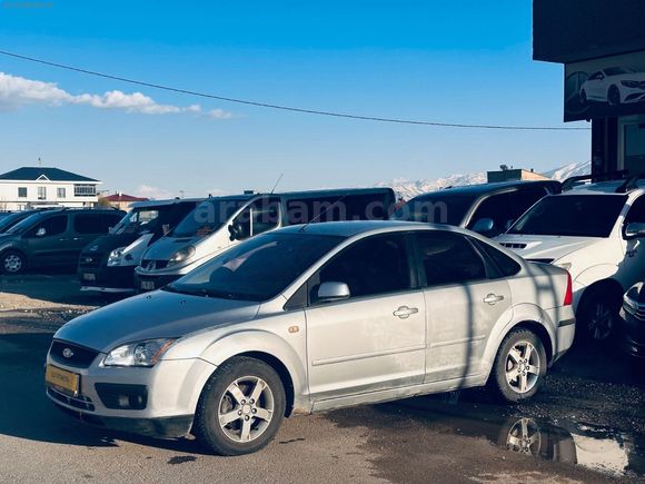 İLCİ OTOMOTİV'DEN 2008 MODEL FORD FOCUS KM 377 BİNDE