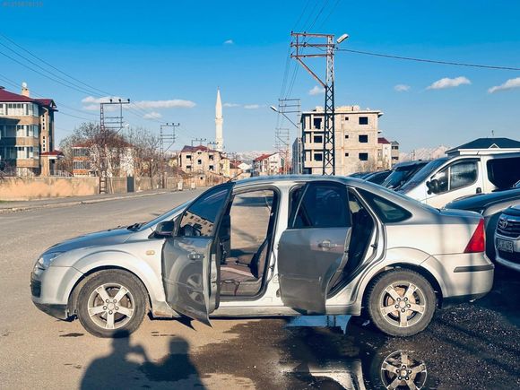 İLCİ OTOMOTİV'DEN 2008 MODEL FORD FOCUS KM 377 BİNDE