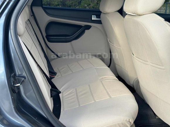 FORD FOCUS DİZEL OTOMATİK