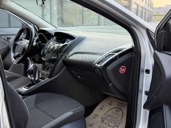 2012 FORD FOCUS 1.6TDCİ DEĞİŞENSİZ EMSALSİZ TEMİZLİKTE