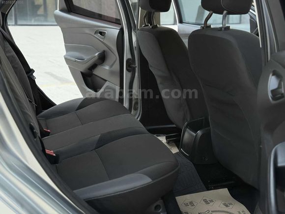 2012 FORD FOCUS 1.6TDCİ DEĞİŞENSİZ EMSALSİZ TEMİZLİKTE