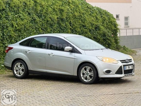 2013 MODEL HATASIZ BOYASIZ 1.6 TDCİ FORD FOCUS