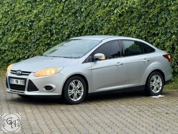2013 MODEL HATASIZ BOYASIZ 1.6 TDCİ FORD FOCUS