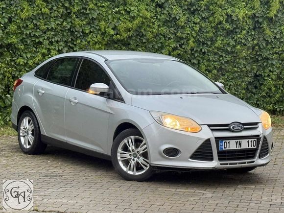 2013 MODEL HATASIZ BOYASIZ 1.6 TDCİ FORD FOCUS