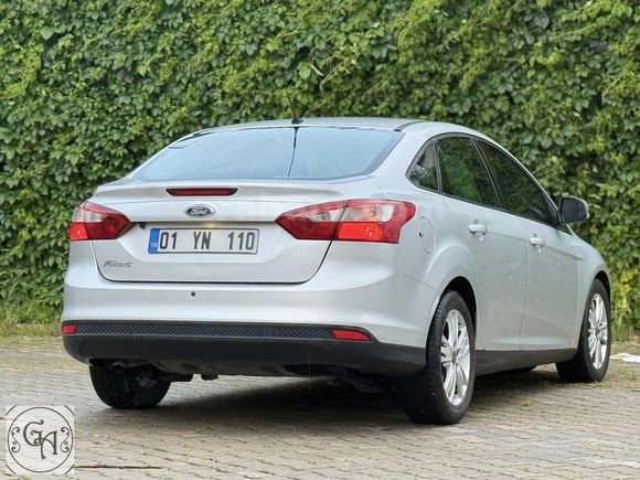 2013 MODEL HATASIZ BOYASIZ 1.6 TDCİ FORD FOCUS