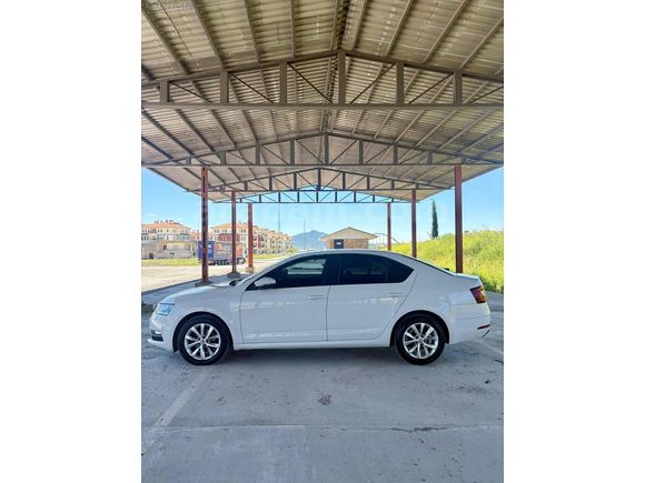 2018 OCTAVİA 1.6 HATASIZ EMSALSİZ
