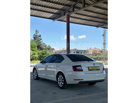 2018 OCTAVİA 1.6 HATASIZ EMSALSİZ