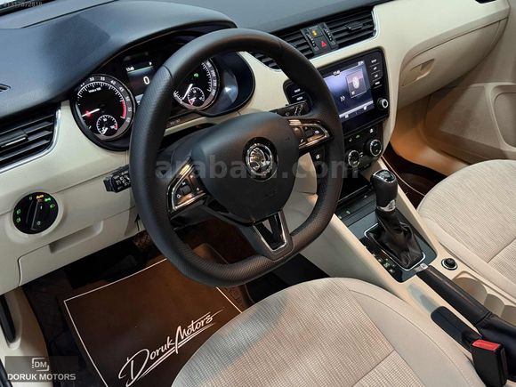 2017 HATASIZ OCTAVIA STYLE CAM TAVAN/LED FAR/ 130.000KM