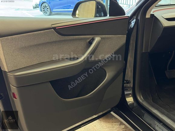 AĞABEY'DEN 2025 TESLA MODEL Y PREMİUM (JUNİPER)-OTOPLT-HATSZ