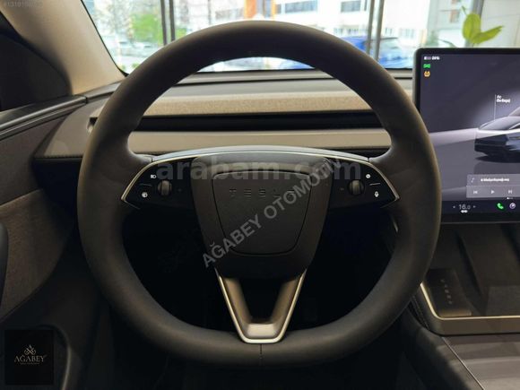 AĞABEY'DEN 2025 TESLA MODEL Y PREMİUM (JUNİPER)-OTOPLT-HATSZ
