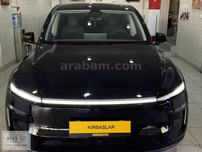 Galeriden Tesla Model Y Performance (Legacy) 2025 Model Antalya 13.000 km Siyah