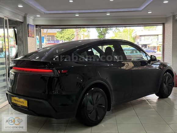 KIRBAŞLAR'DAN TESLA Y PREMİUM JUNİPER 2025 MOD 11.000 KM HATASIZ