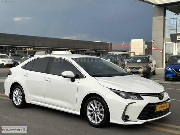 HATASIZ 2022 MODEL TOYOTA COROLLA 1.5 DREAM MULTİDRİVE S