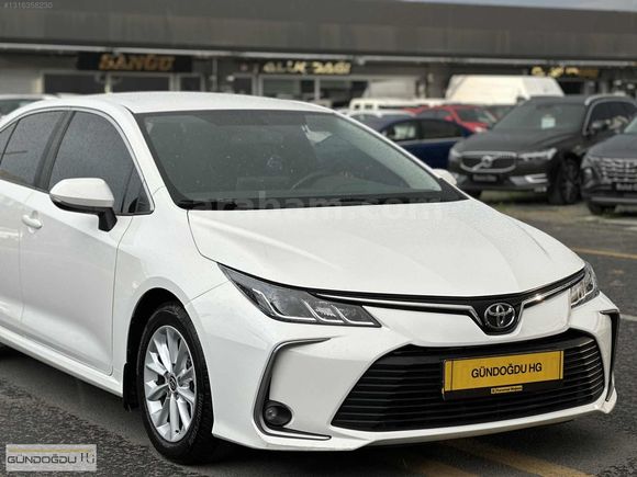 HATASIZ 2022 MODEL TOYOTA COROLLA 1.5 DREAM MULTİDRİVE S