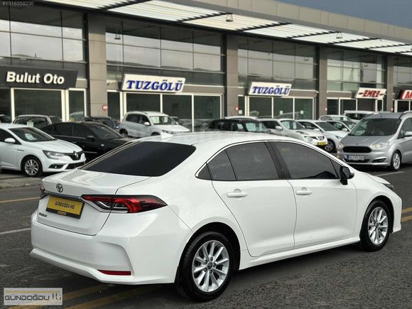 HATASIZ 2022 MODEL TOYOTA COROLLA 1.5 DREAM MULTİDRİVE S