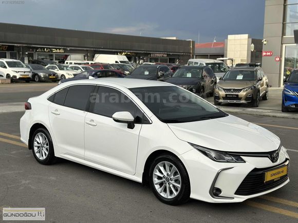 HATASIZ 2022 MODEL TOYOTA COROLLA 1.5 DREAM MULTİDRİVE S