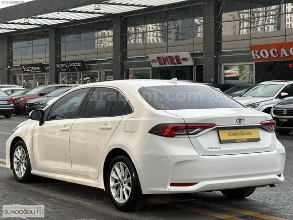 HATASIZ 2022 MODEL TOYOTA COROLLA 1.5 DREAM MULTİDRİVE S