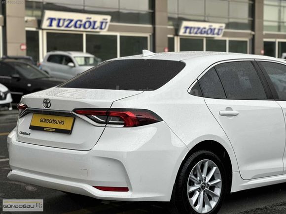 HATASIZ 2022 MODEL TOYOTA COROLLA 1.5 DREAM MULTİDRİVE S