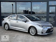 SAFİR'DEN 2022 COROLLA DREAM 99 BİN KM TRAMERSİZ A.GİRİŞ K.ŞARJ
